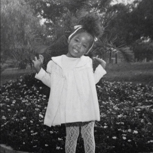 Meet your Posher, Tekoa - Picture 1 of 1